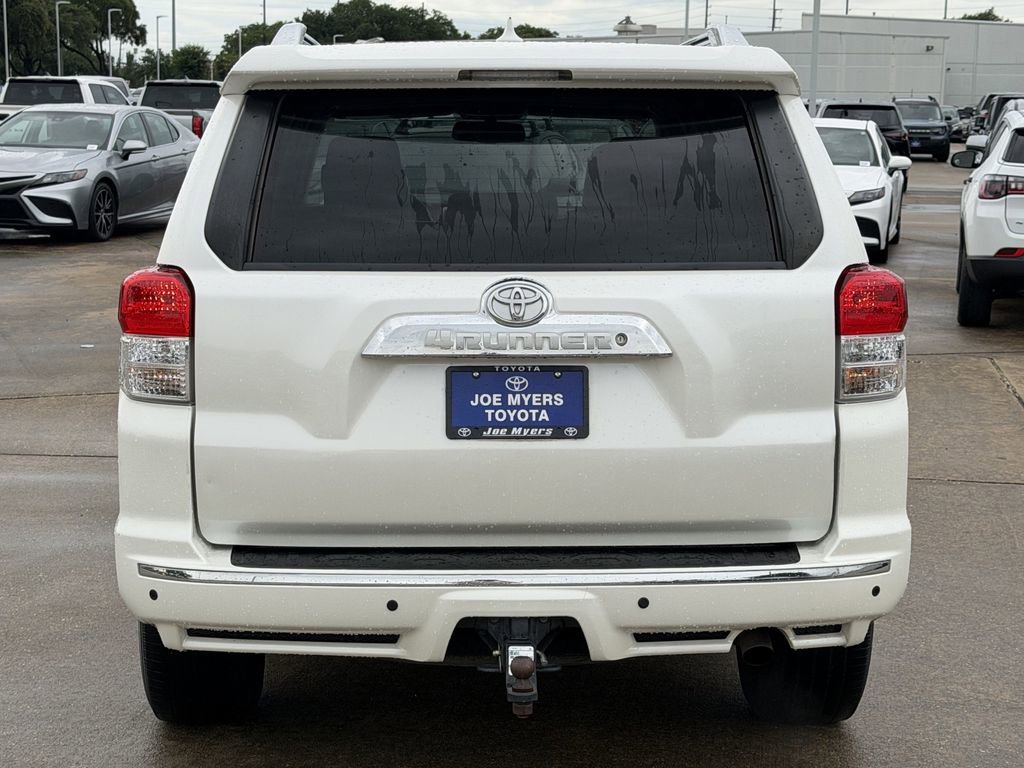 Used 2011 Toyota 4Runner SR5 w/ Premium Pkg w/Leather RWD image 8