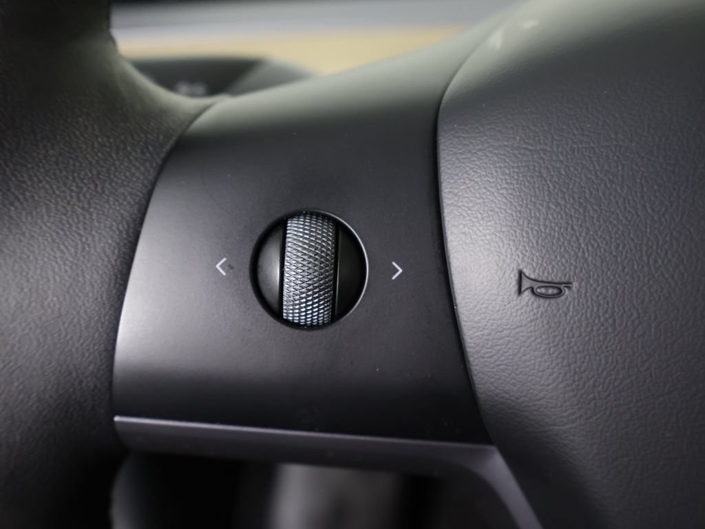 Used 2023 Tesla Model 3 Standard Range RWD image 42