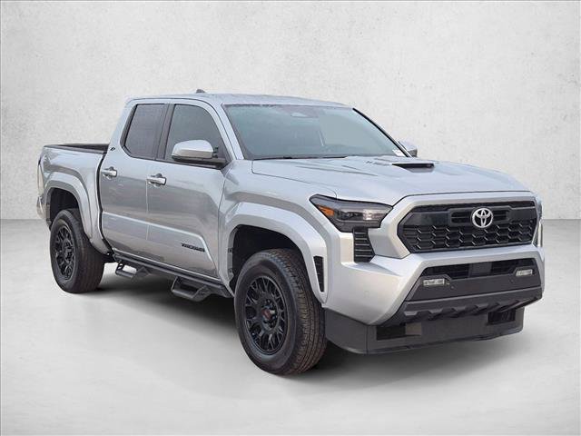 Used 2024 Toyota Tacoma TRD Sport w/ TRD Sport Upgrade Package RWD image 3