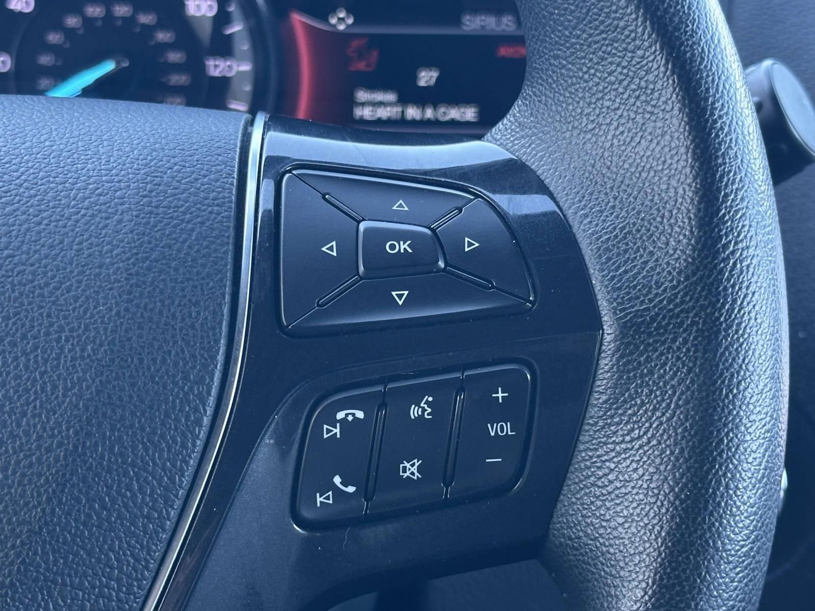 Used 2019 Ford Explorer Limited AWD/4WD image 25