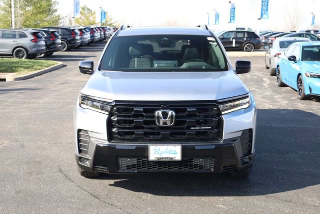 New 2026 Honda Pilot Black Edition image 3