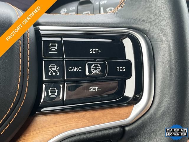 Certified 2025 Jeep Grand Wagoneer L Series III w/ HD Trailer Tow Package AWD/4WD image 33