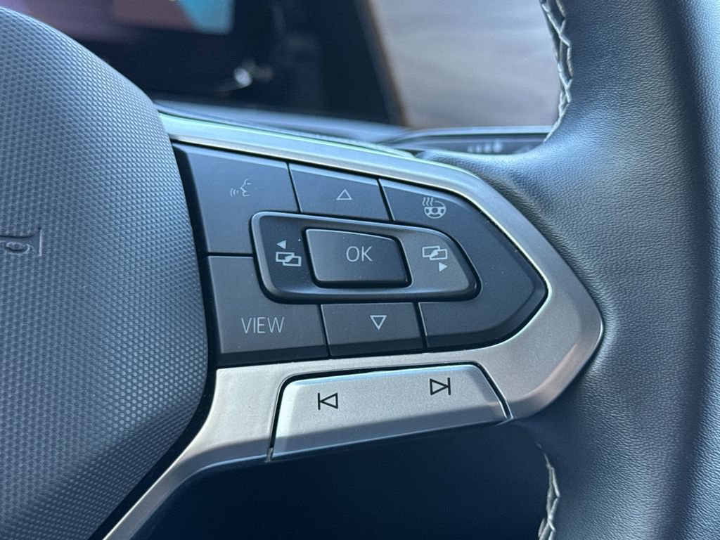 Used 2024 Volkswagen Atlas SE AWD/4WD image 30