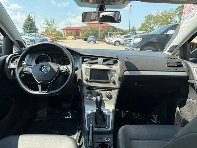 Used 2015 Volkswagen Golf TDI SE FWD image 7