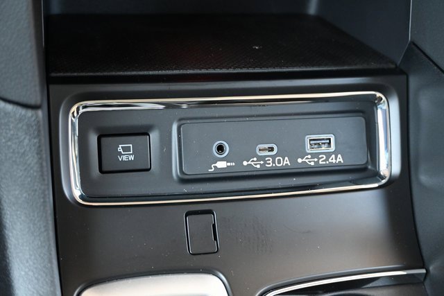 New 2025 Subaru Ascent Limited image 27