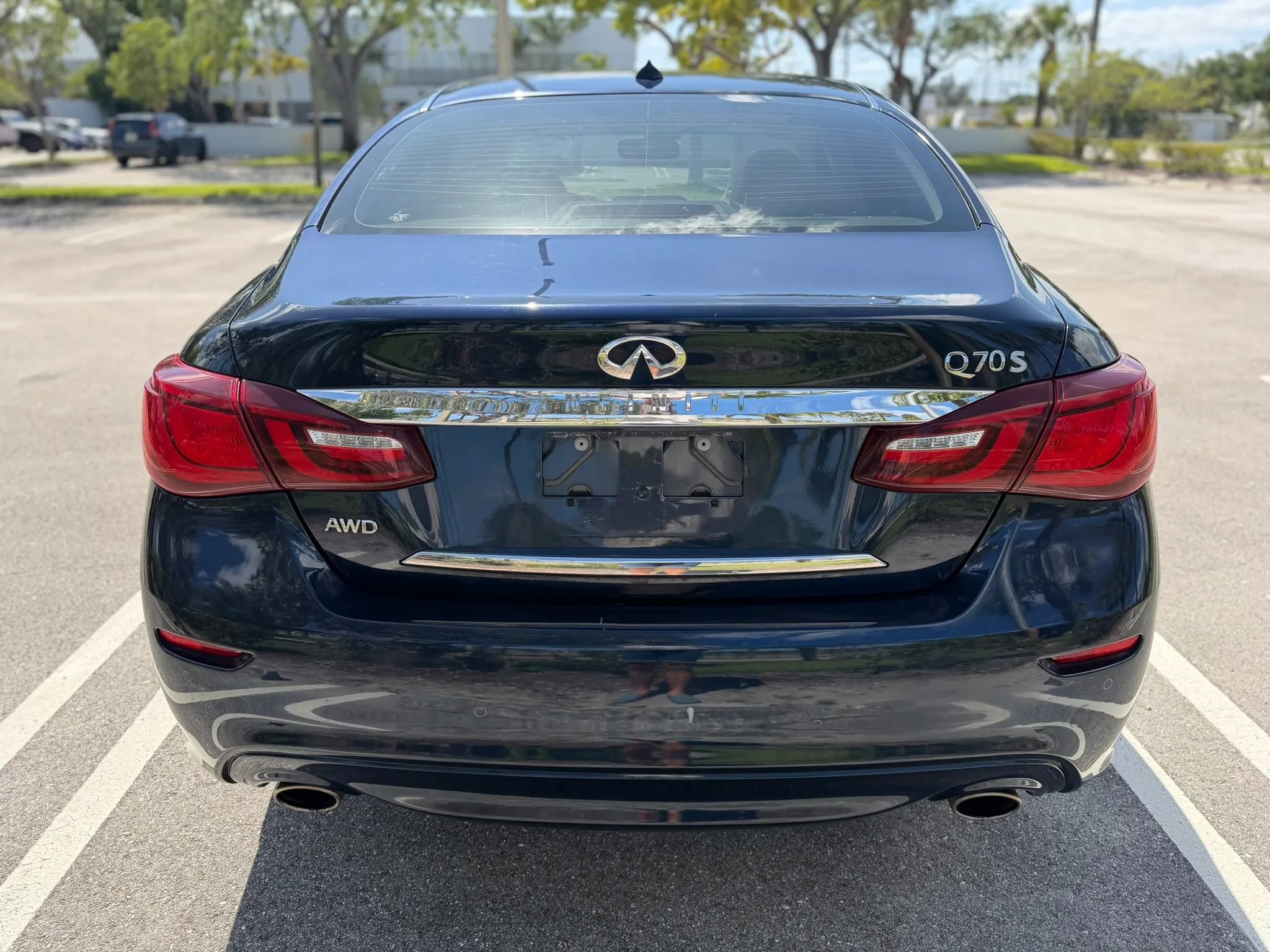 Used 2015 INFINITI Q70 3.7 AWD/4WD image 8