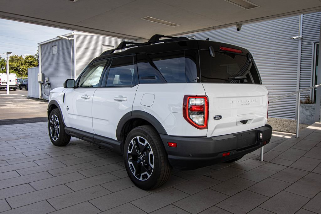 Used 2021 Ford Bronco Sport Outer Banks w/ Outer Banks Package (96D) AWD/4WD image 11