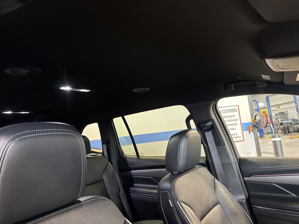 Used 2025 Buick Enclave Preferred image 37