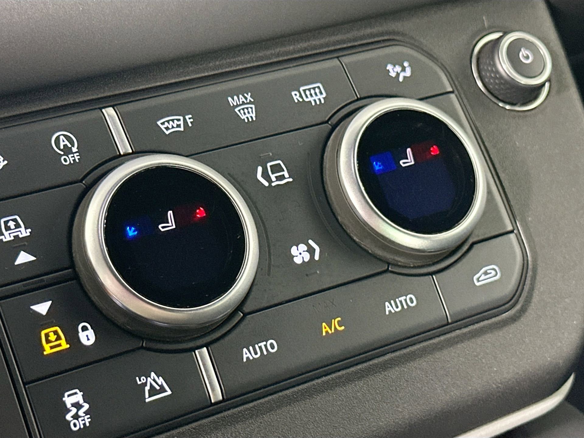 Certified 2024 Land Rover Defender 130 S image 23