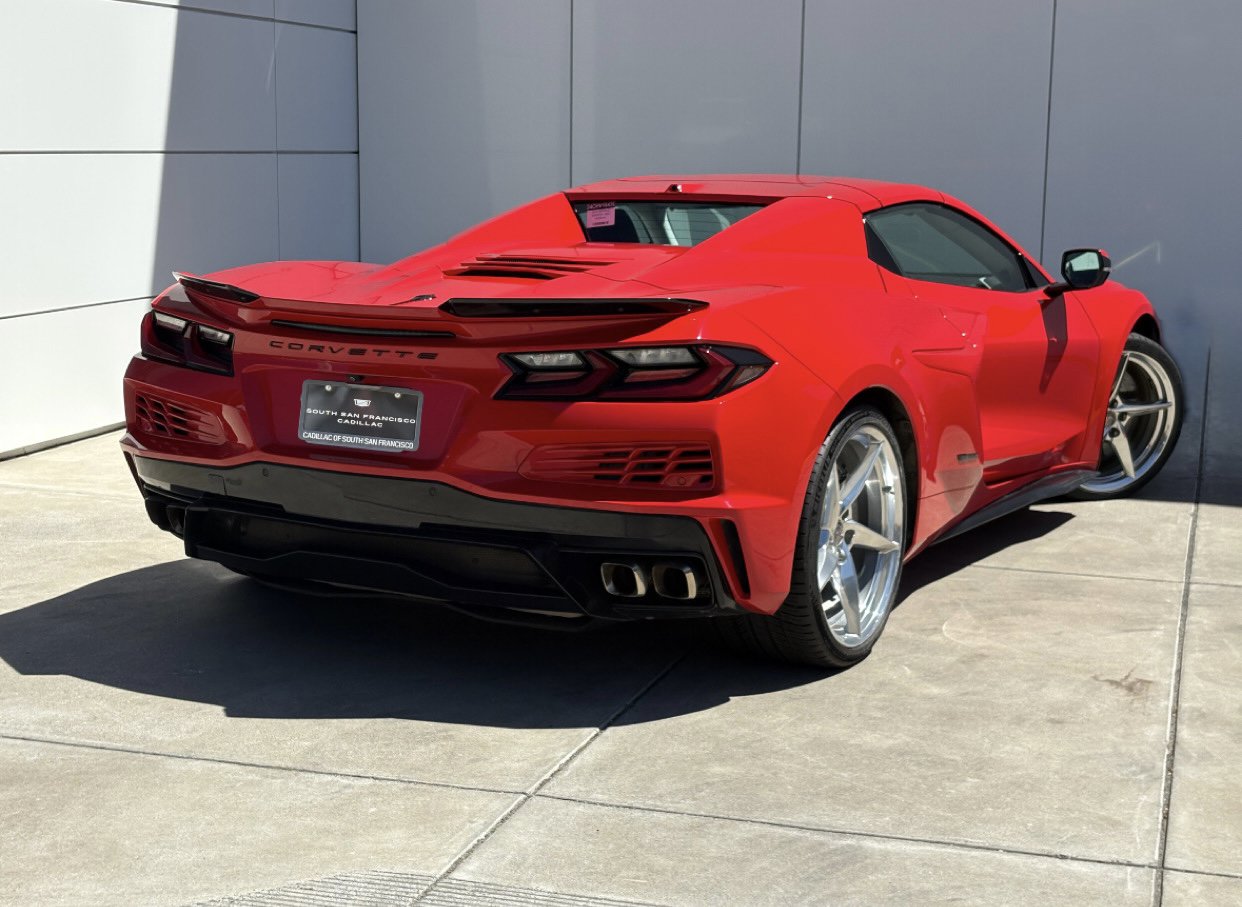 Used 2024 Chevrolet Corvette E-Ray AWD/4WD image 6