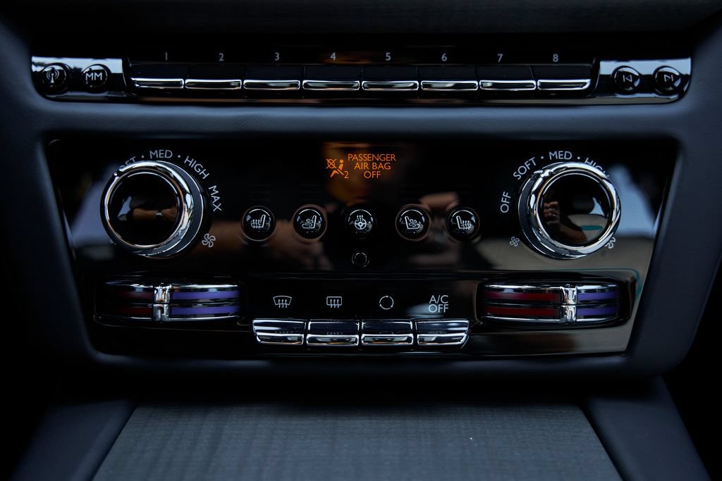 Used 2025 Rolls-Royce Ghost AWD/4WD image 82
