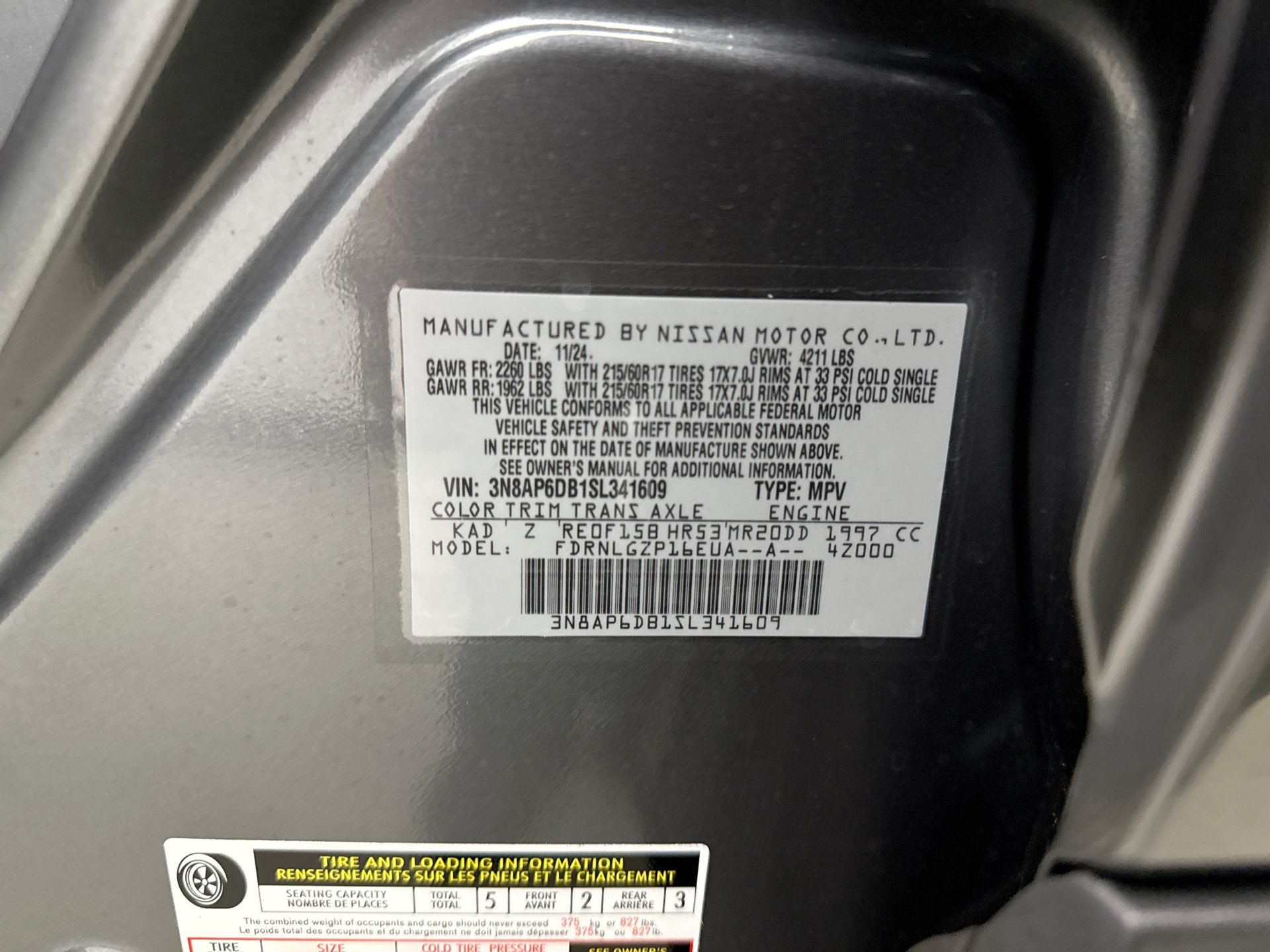 Used 2025 Nissan Kicks SR AWD/4WD image 19