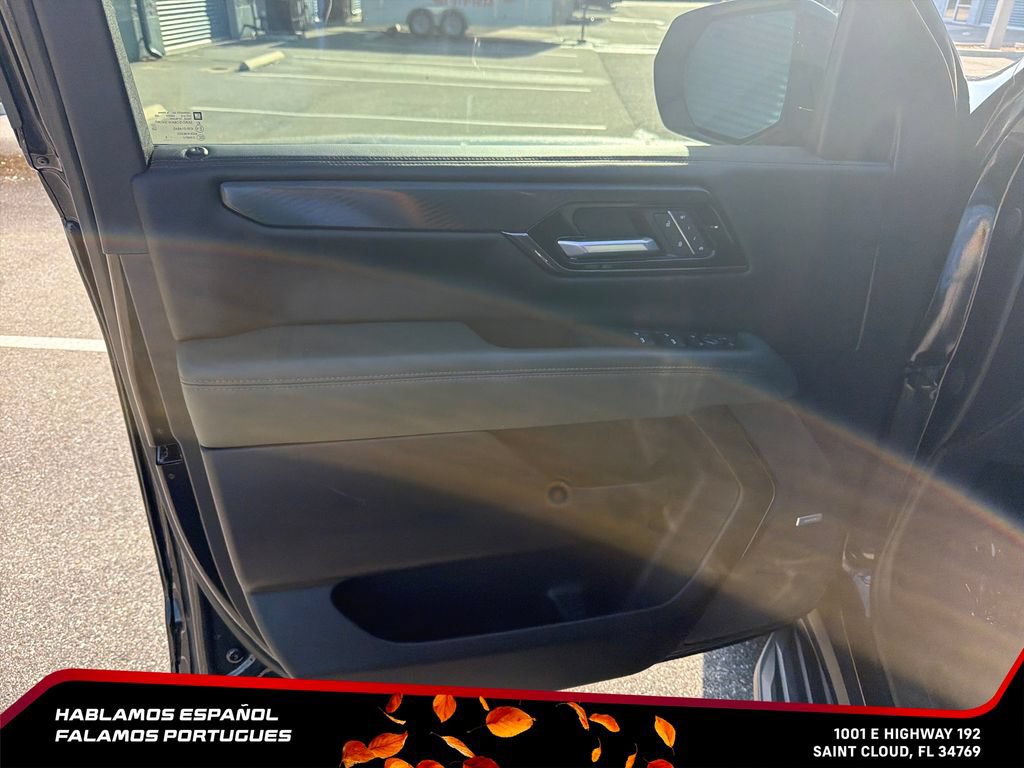 Used 2026 GMC Yukon XL AT4 AWD/4WD image 12