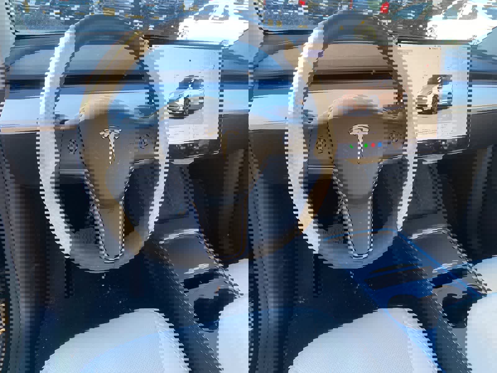 Used 2025 Tesla Model Y Long Range image 10