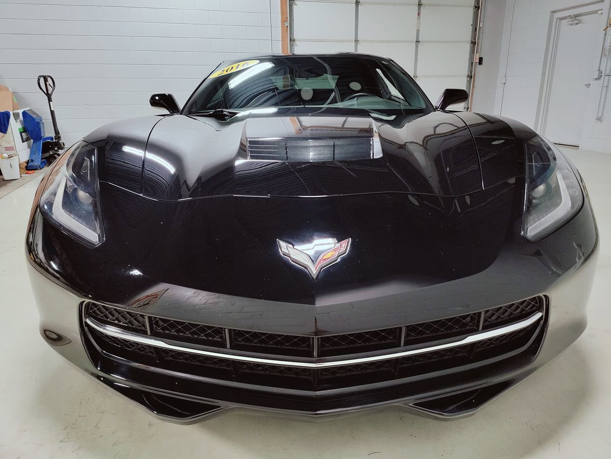 Used 2016 Chevrolet Corvette Stingray Coupe w/ Battery Protection Package RWD image 3