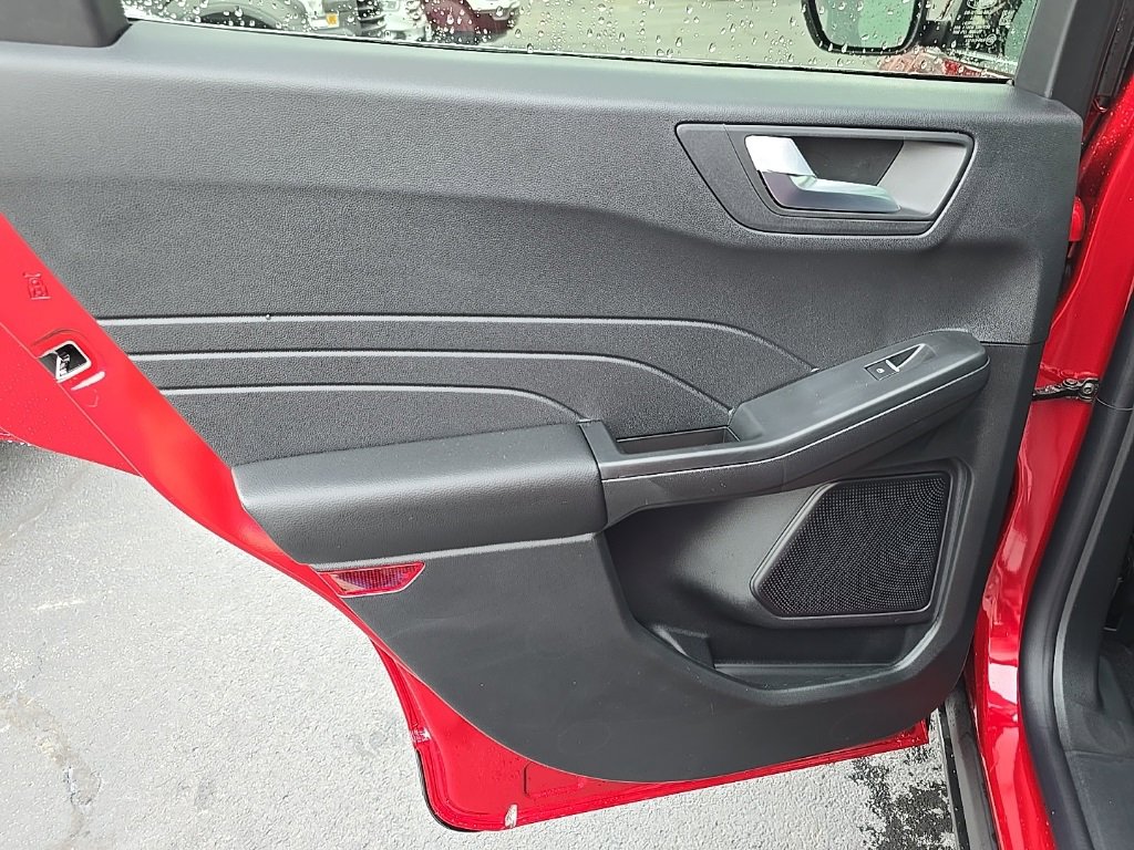 New 2026 Ford Escape SE image 44