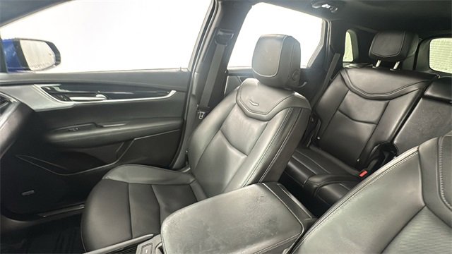 Used 2025 Cadillac XT5 Premium Luxury image 13