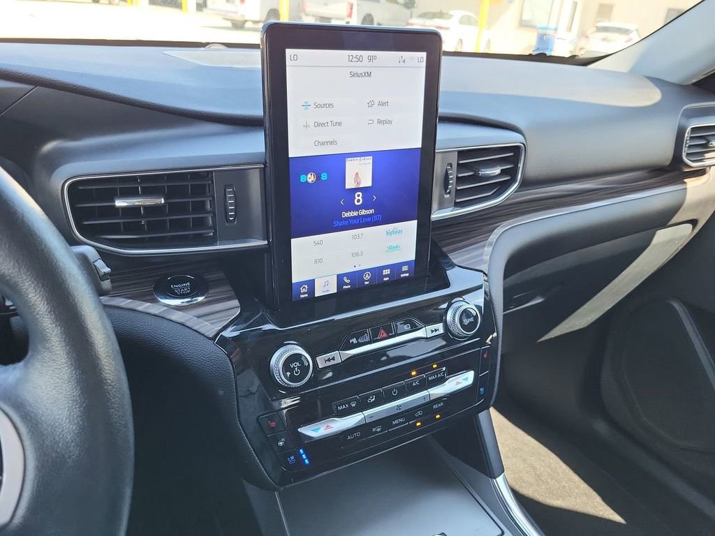 Used 2022 Ford Explorer Limited w/ Limited Technology Package image 12