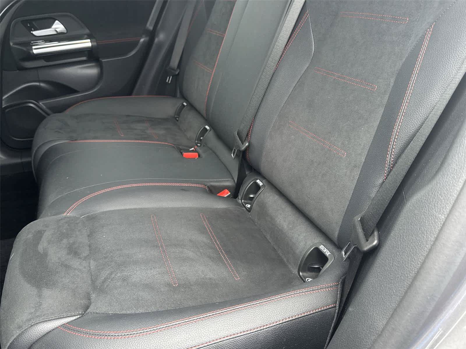 Used 2023 Mercedes-Benz GLA 250 4MATIC image 15