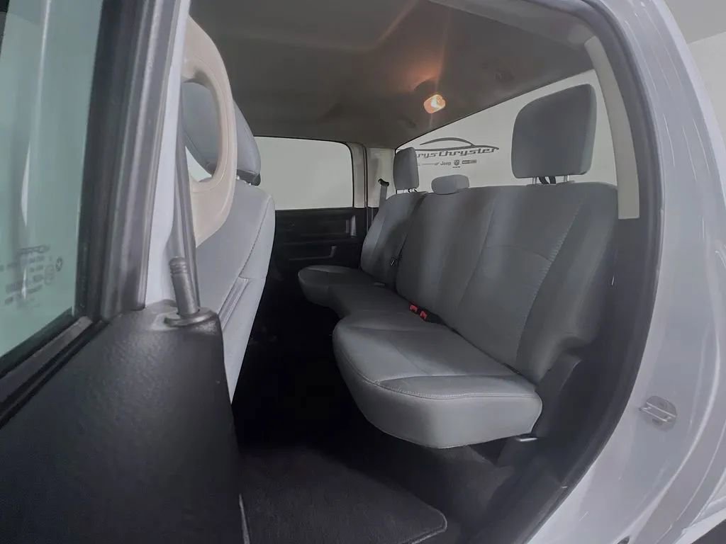 Used 2018 RAM 2500 Tradesman w/ Chrome Appearance Group AWD/4WD image 23