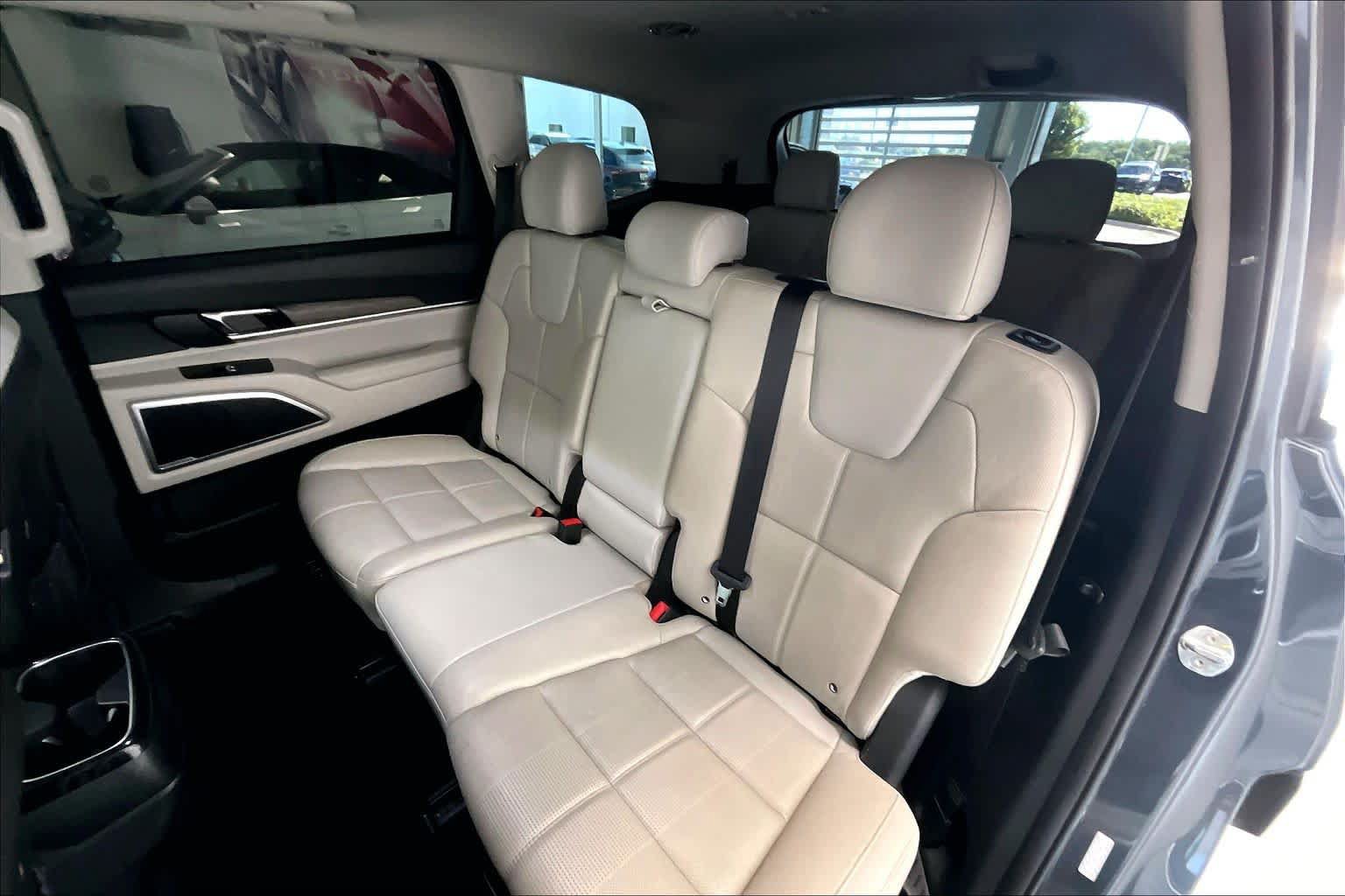 Used 2022 Kia Telluride EX AWD/4WD image 26
