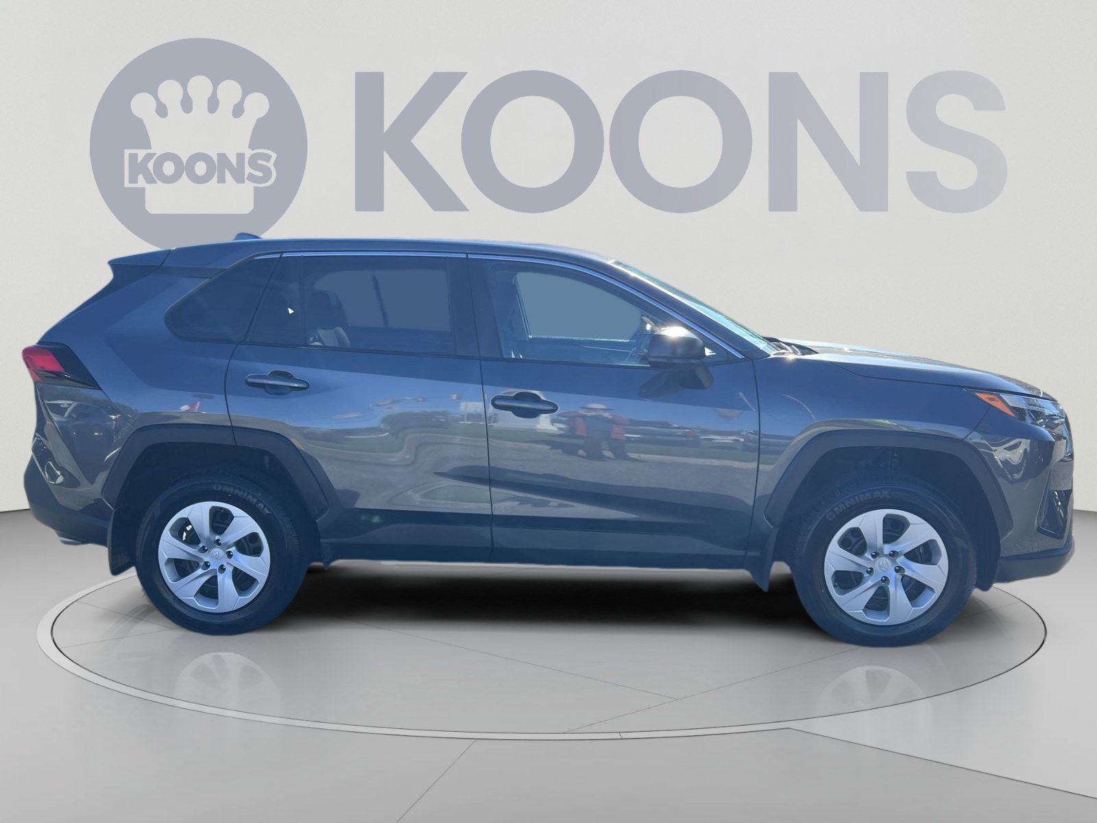 Used 2024 Toyota RAV4 LE AWD/4WD image 8