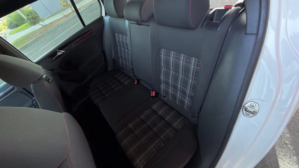 Used 2011 Volkswagen GTI 4-Door FWD image 25