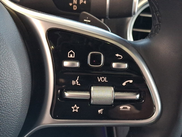 Used 2021 Mercedes-Benz GLC 300 4MATIC image 24