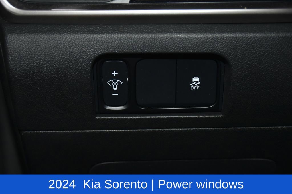Used 2024 Kia Sorento S w/ Panoramic Sunroof Package image 9