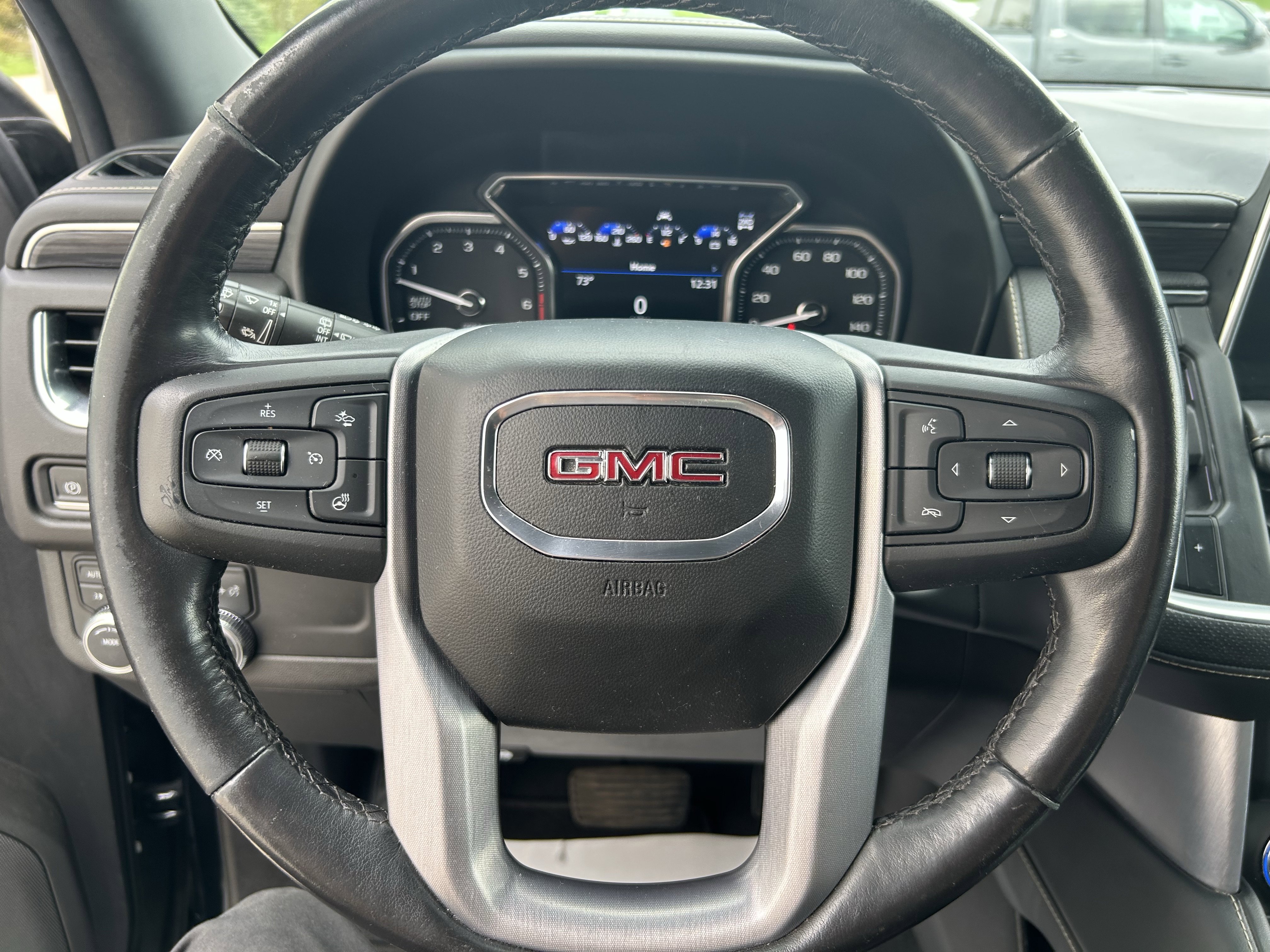 Used 2021 GMC Yukon SLT w/ SLT Premium Package AWD/4WD image 23
