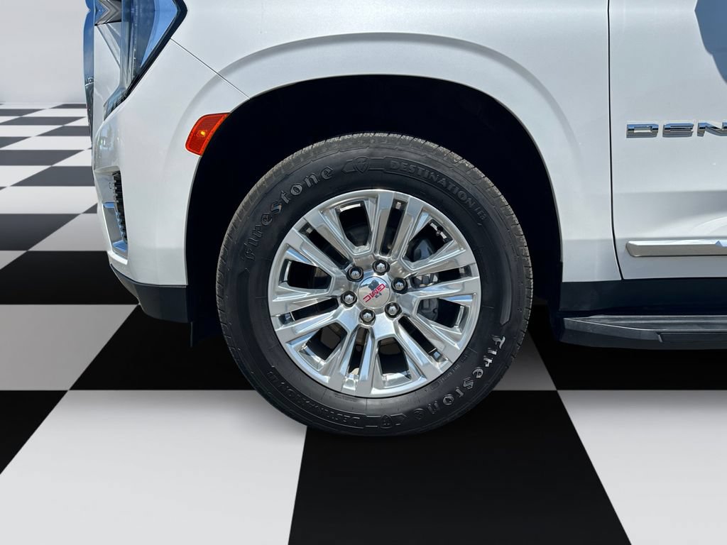 Used 2024 GMC Yukon Denali AWD/4WD image 14