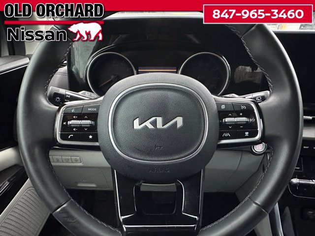 Used 2024 Kia Carnival EX FWD image 22