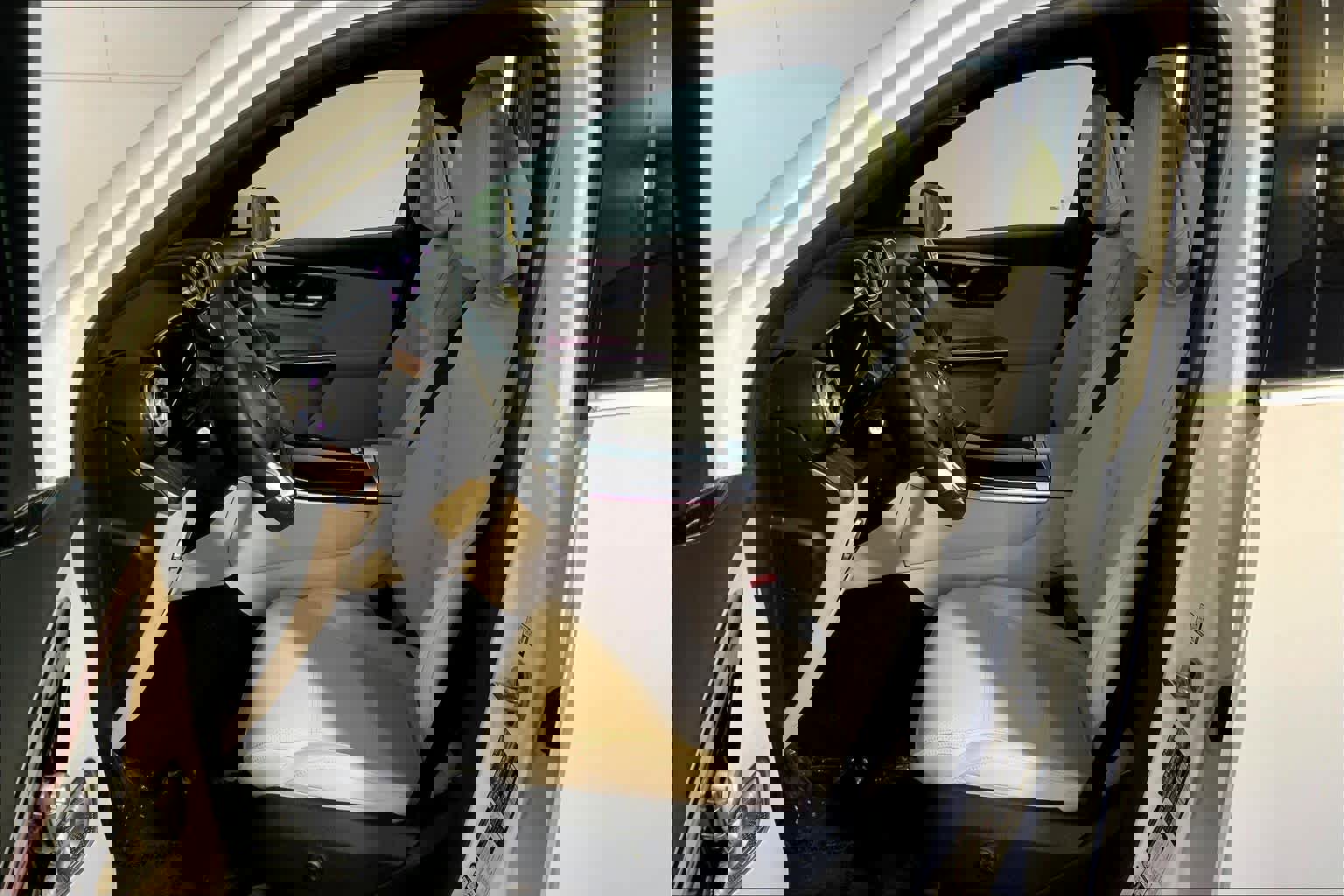 Certified 2026 Mercedes-Benz GLC 300 4MATIC image 9