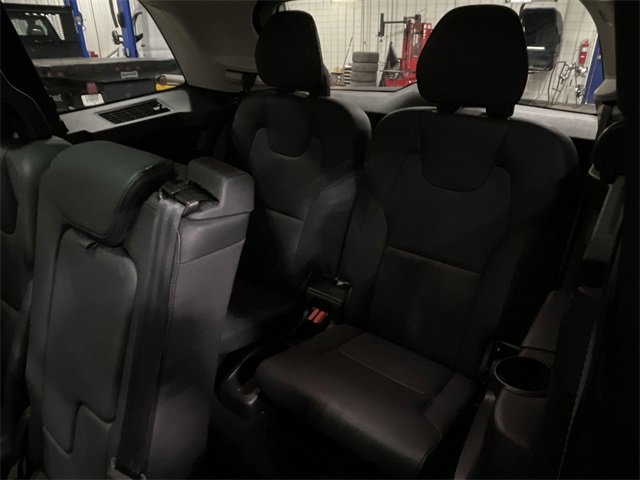 Used 2023 Volvo XC90 B5 Plus image 30
