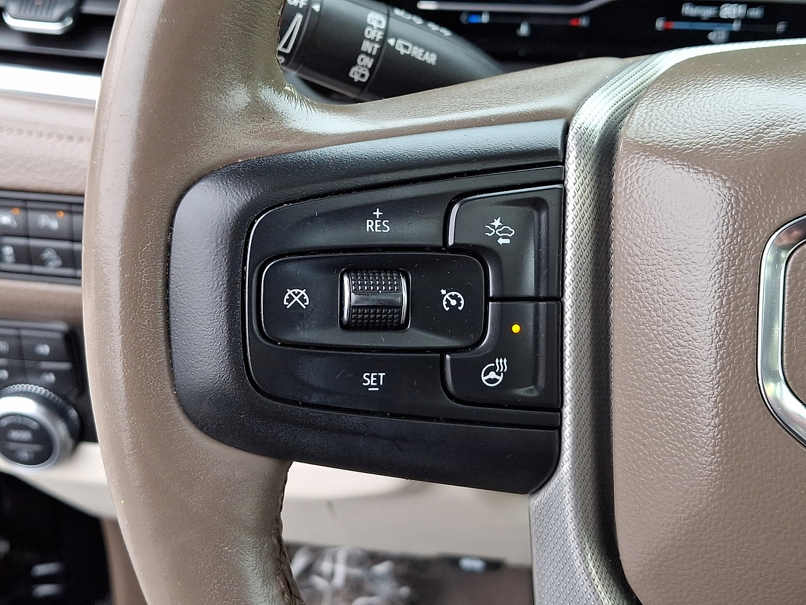 Certified 2022 GMC Yukon Denali w/ Denali Premium Package image 22