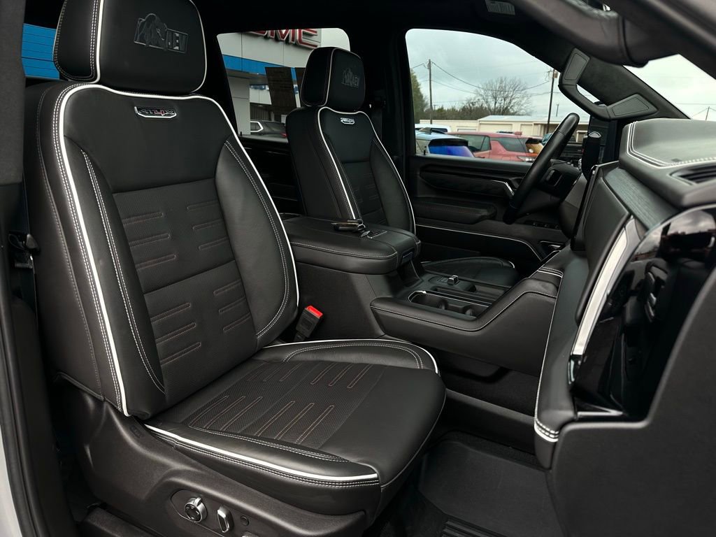 Used 2024 GMC Sierra 2500 AT4X w/ AT4X AEV Edition image 17