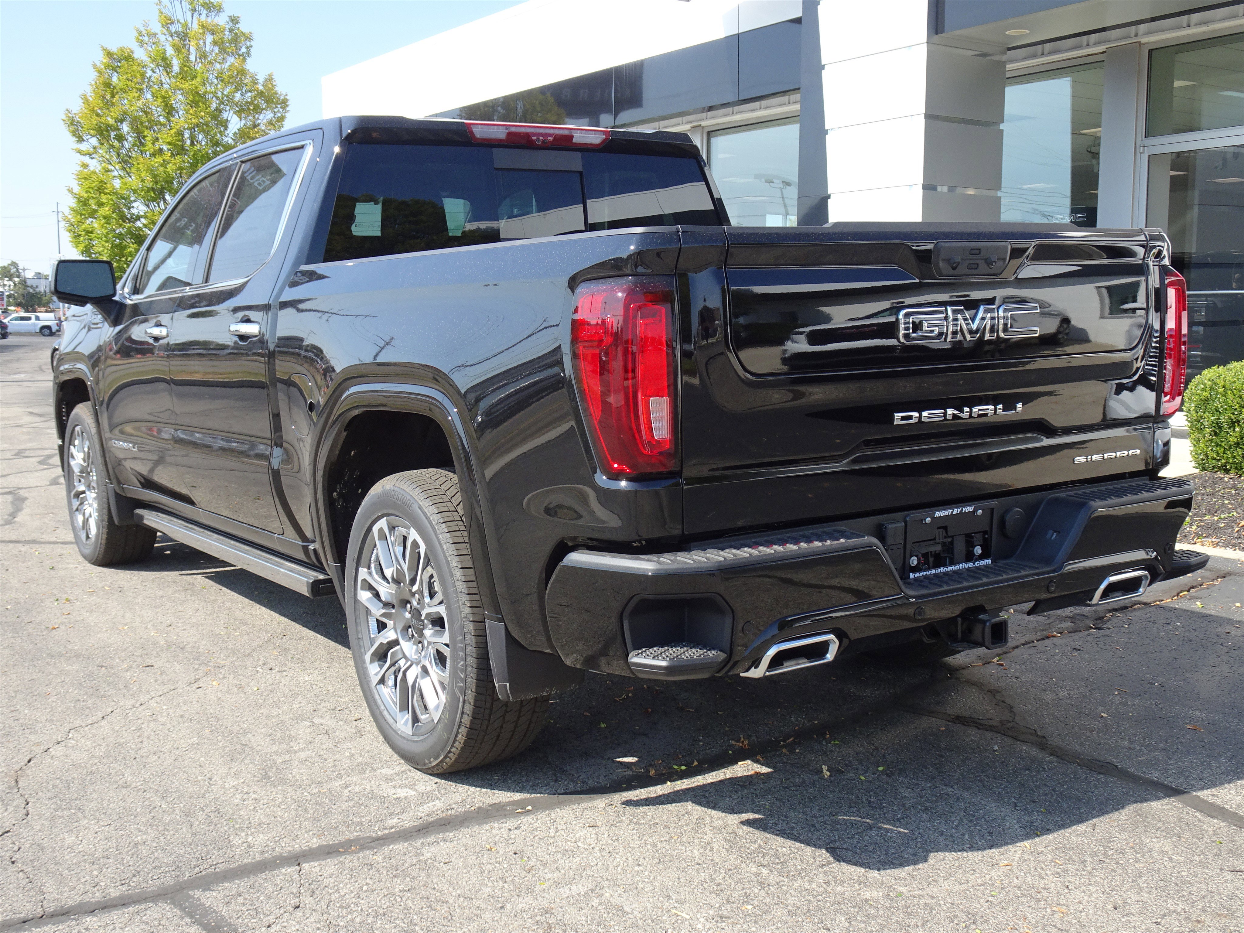 New 2026 GMC Sierra 1500 Denali Ultimate image 3