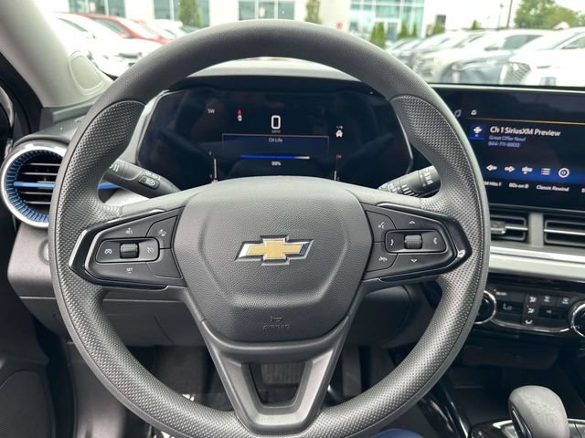 Certified 2024 Chevrolet Trax LT FWD image 12