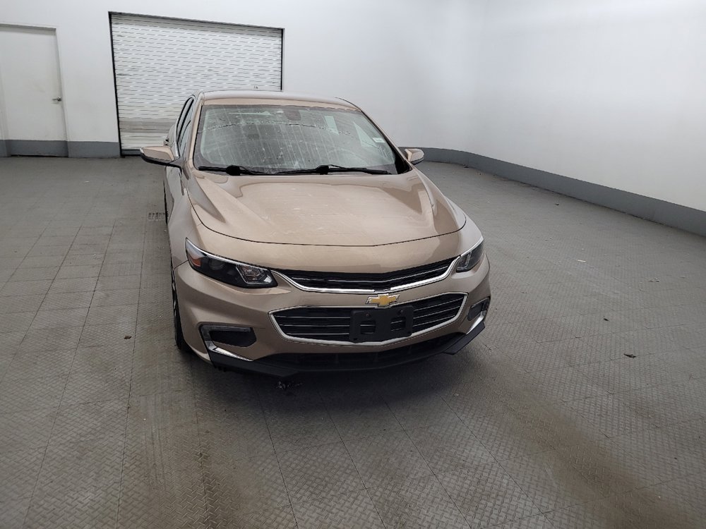 Used 2018 Chevrolet Malibu LT w/ Leather Package FWD image 14