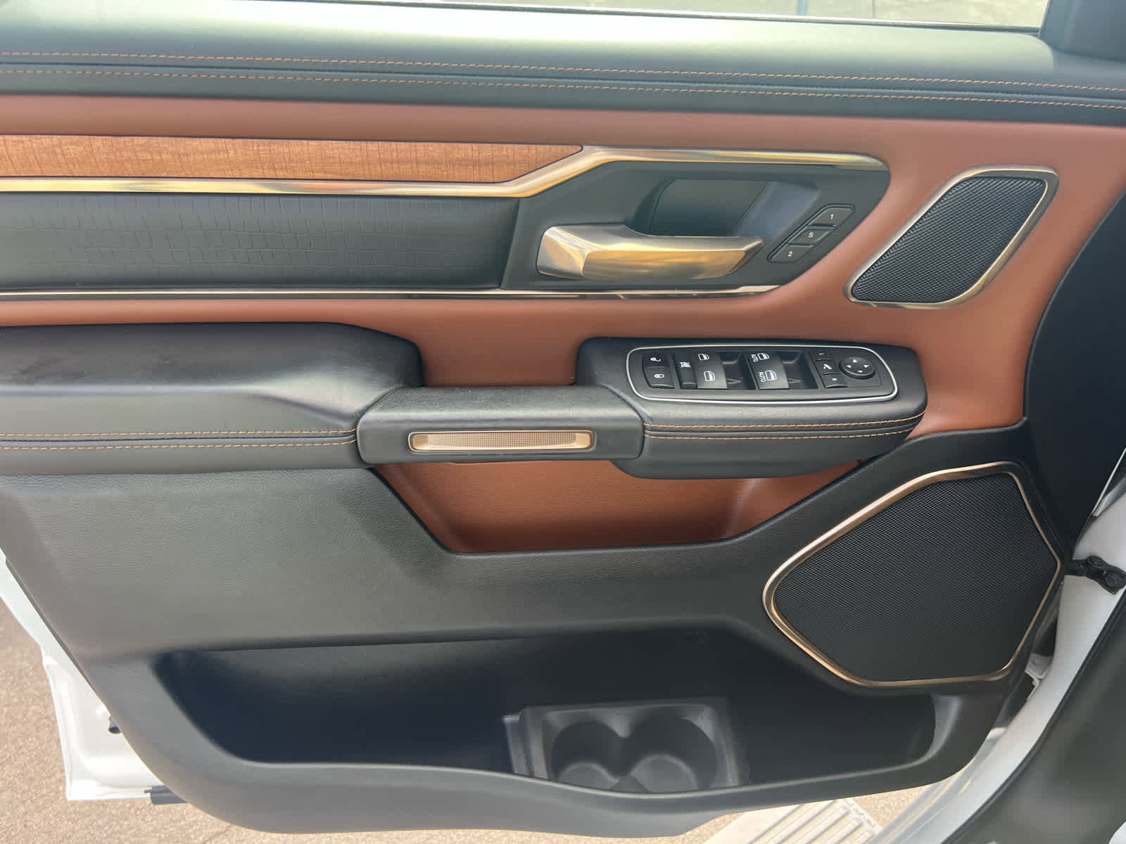 Used 2023 RAM 1500 Limited image 14