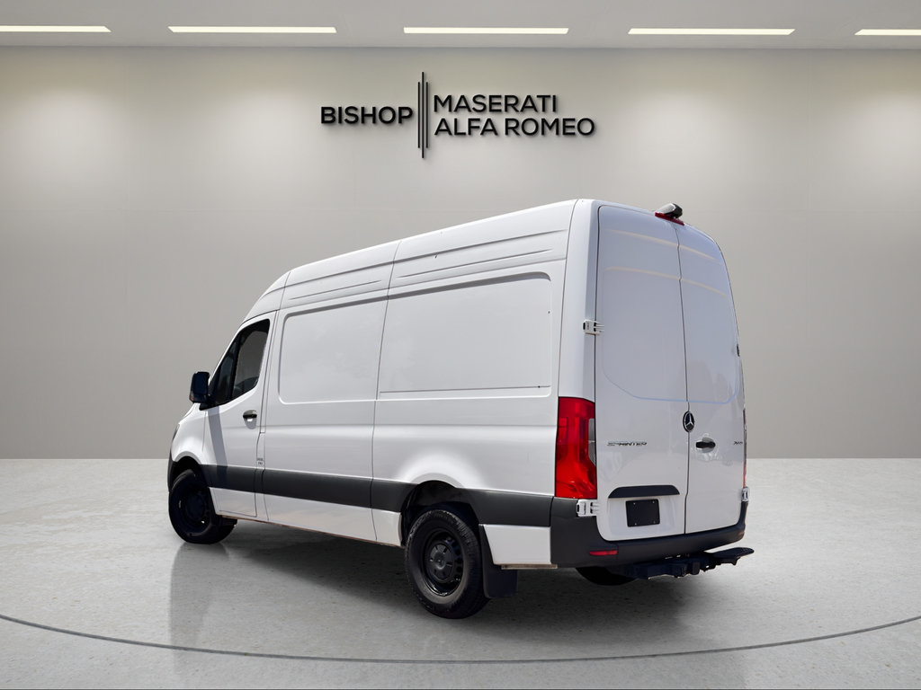 Used 2025 Mercedes-Benz Sprinter 2500 image 3