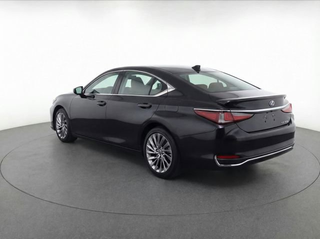 Used 2025 Lexus ES 300h w/ Accessory Package (Z2) FWD image 41
