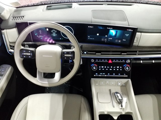 Certified 2025 Hyundai Santa Fe Calligraphy AWD/4WD image 3