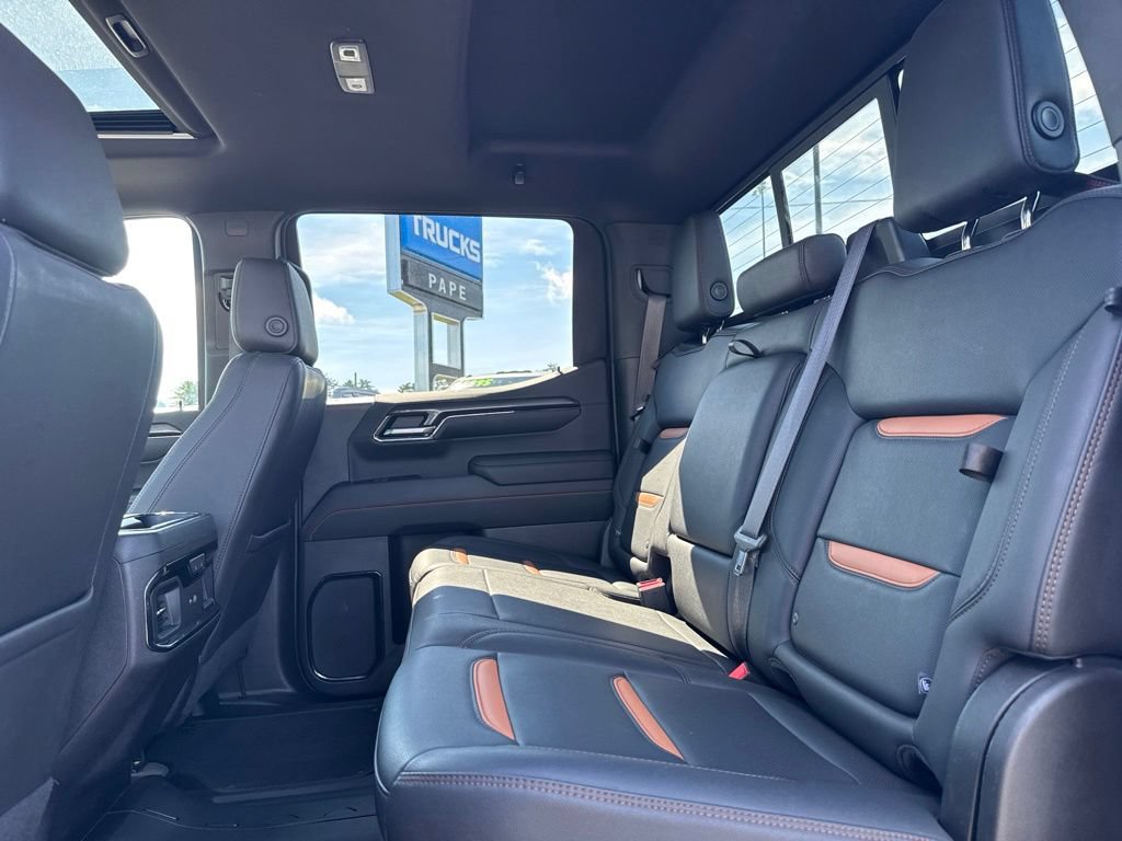 Used 2022 GMC Sierra 1500 AT4 w/ AT4 Premium Package AWD/4WD image 16