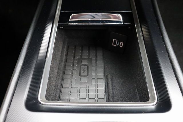 Used 2023 Lincoln Corsair AWD w/ Equipment Group 101A image 10