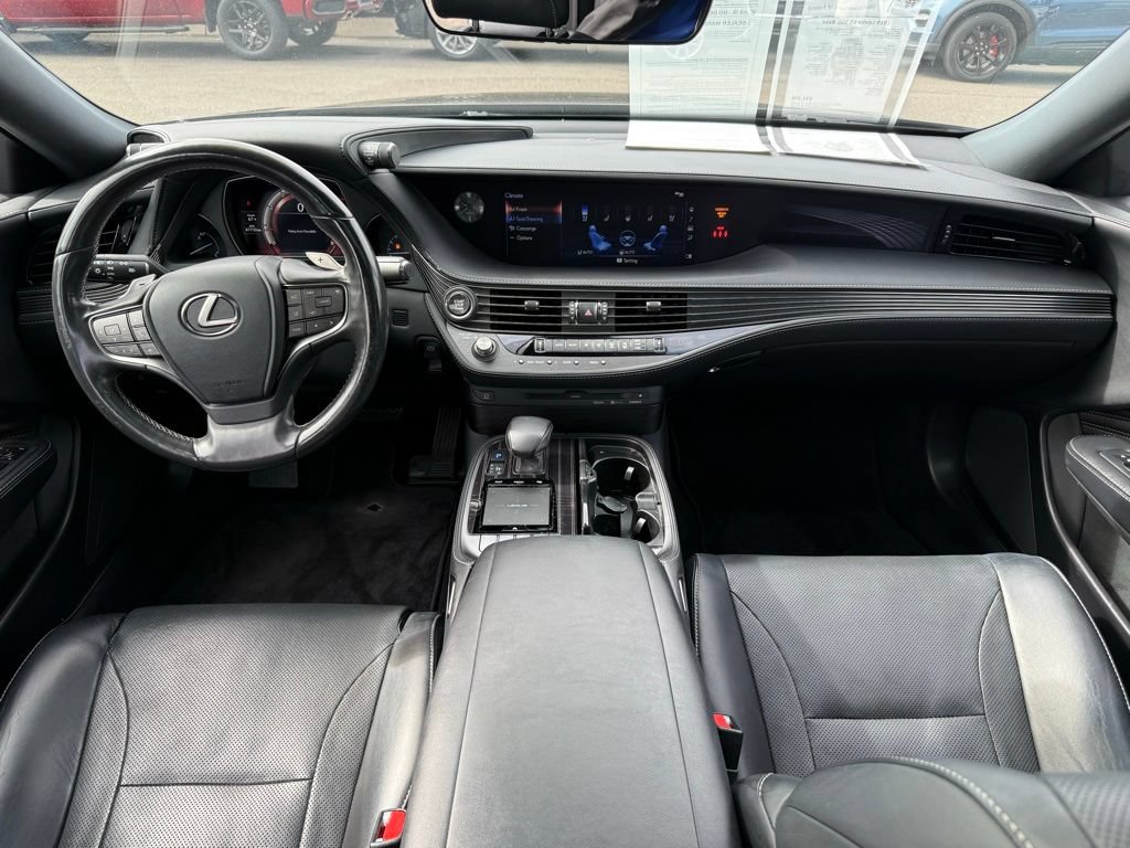 Used 2019 Lexus LS 500 w/ Accessory Package (Z2) RWD image 11