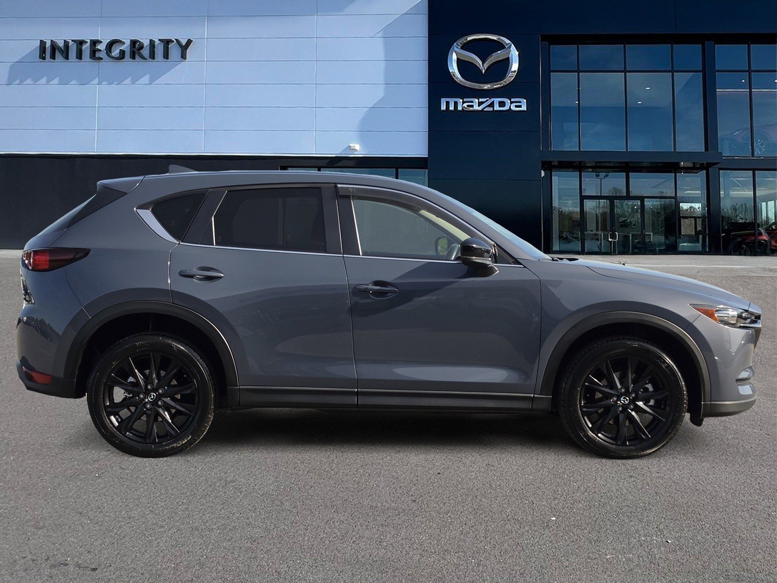 Used 2021 MAZDA CX-5 Carbon Edition image 3