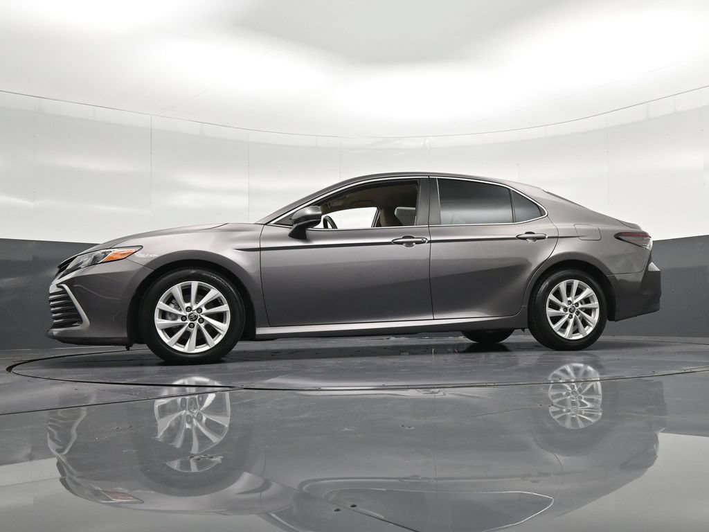 Used 2023 Toyota Camry LE FWD image 34