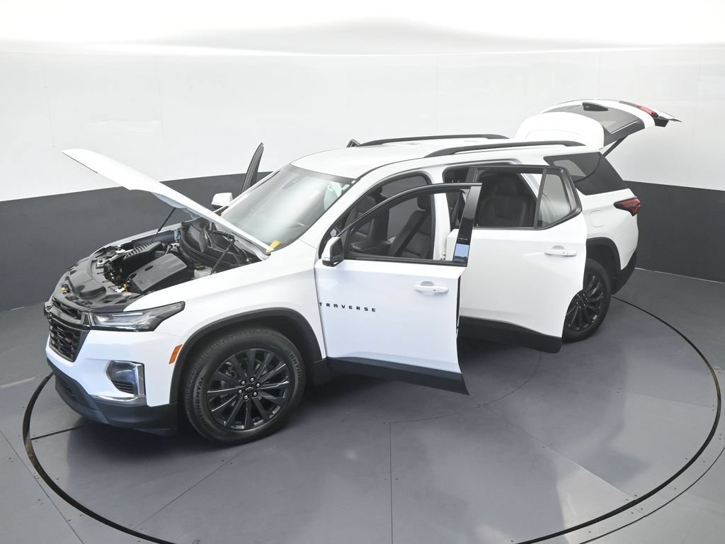 Used 2023 Chevrolet Traverse RS FWD image 74