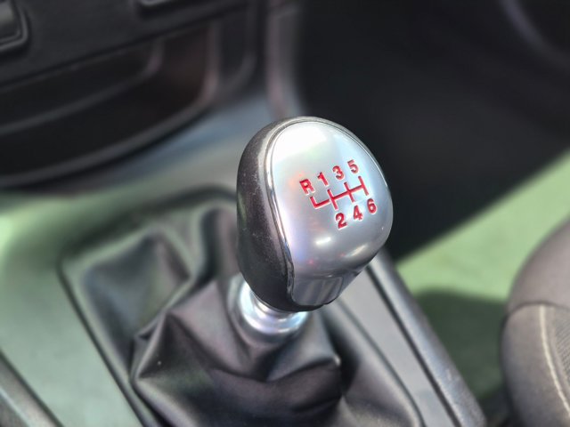 Used 2016 Ford Fiesta ST FWD image 11